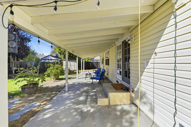 2258 Irvin Way, Sacramento, CA 95822