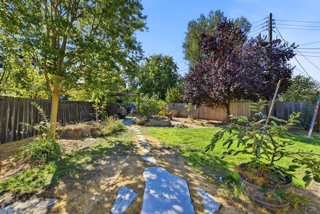 2258 Irvin Way, Sacramento, CA 95822