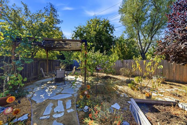 2258 Irvin Way, Sacramento, CA 95822