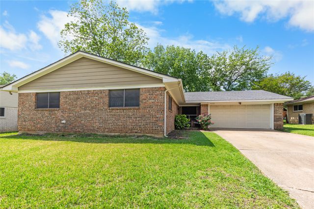 613 Edwards Drive, Denison, TX 75020