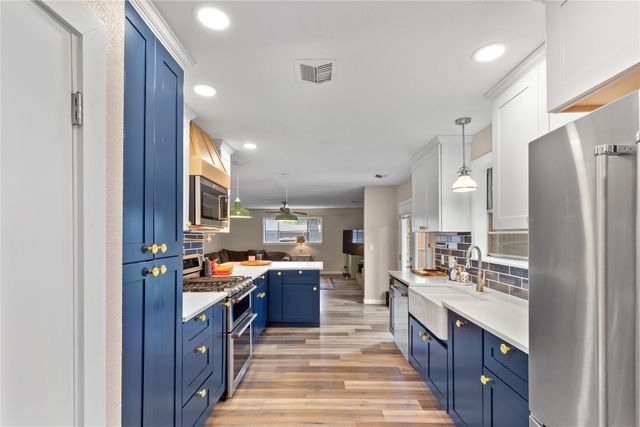 613 Edwards Drive, Denison, TX 75020