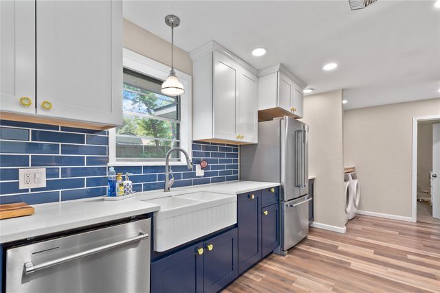 613 Edwards Drive, Denison, TX 75020