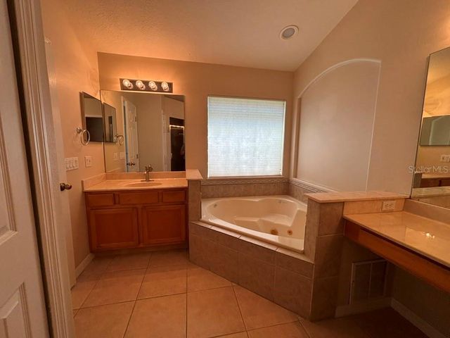 5857 LAKE CHAMPLAIN DRIVE, Orlando, FL 32829
