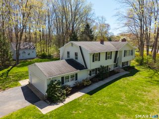 53 Driftwood Lane, Guilford, CT 06437