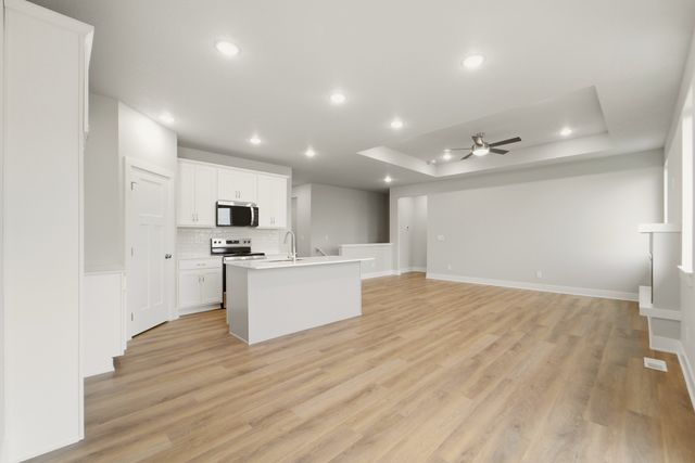 1464 S 91st Street, West Des Moines, IA 50266