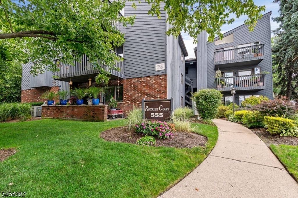 555 Riverside Ave 12, Rutherford Boro, NJ 07070 — exterior