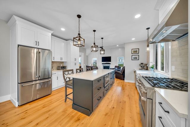 122 Seven Sister Rd, Haverhill, MA 01830