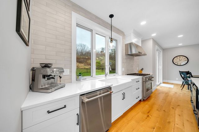 122 Seven Sister Rd, Haverhill, MA 01830