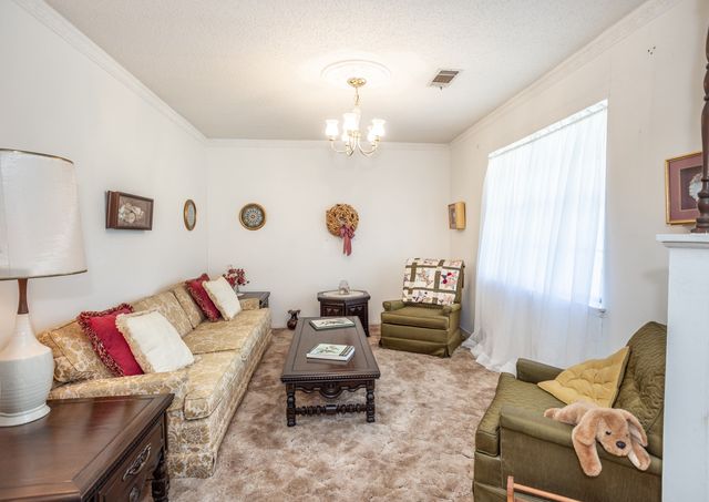 1904 Cypress Court, Gainesville, TX 76240