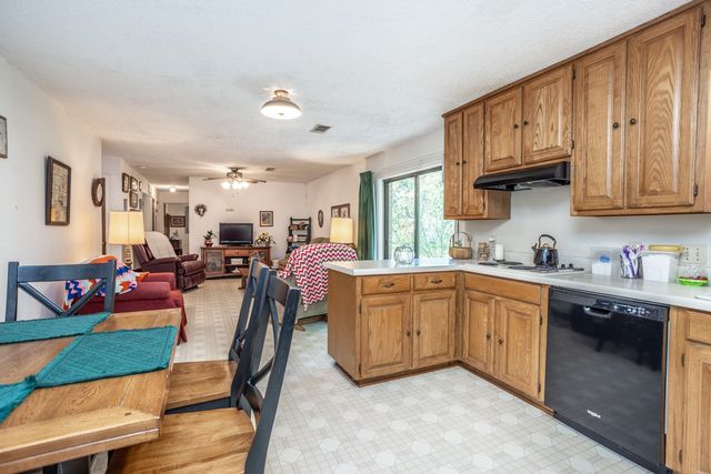 1904 Cypress Court, Gainesville, TX 76240