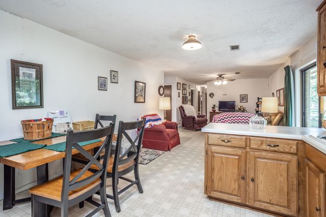 1904 Cypress Court, Gainesville, TX 76240