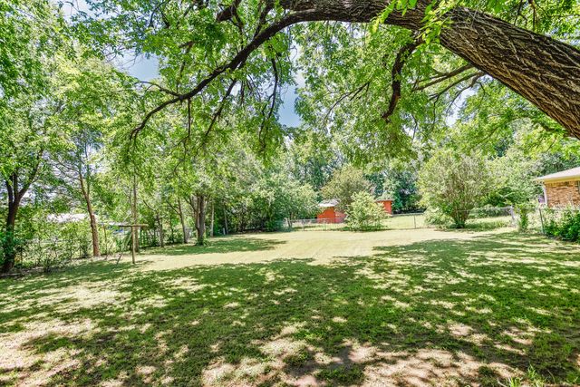 1904 Cypress Court, Gainesville, TX 76240