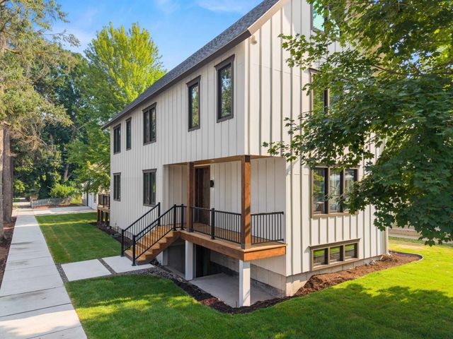 401 E 18TH Ave, Spokane, WA 99203