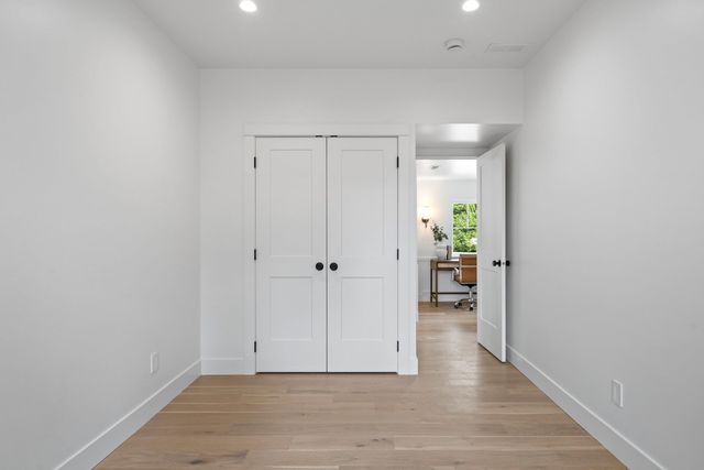 401 E 18TH Ave, Spokane, WA 99203