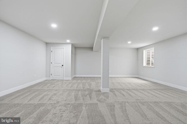 533 PARK AVE, Bristol, PA 19007