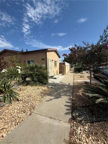 1622 W Hill, Fullerton, CA 92833