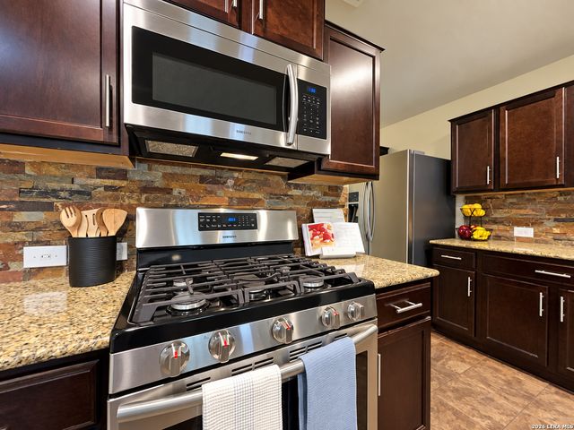 12207 Bening Vly, Schertz, TX 78154