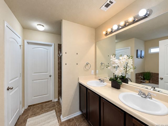 12207 Bening Vly, Schertz, TX 78154