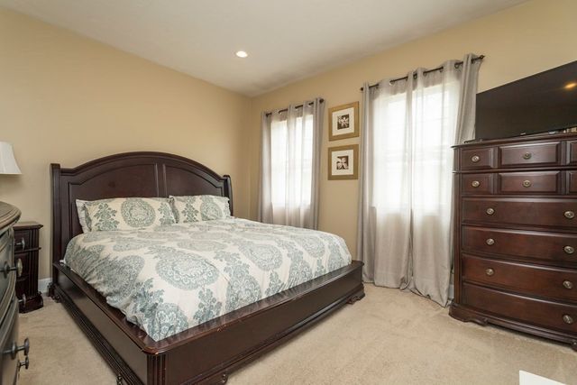 12 Dixfield St, Boston, MA 02127