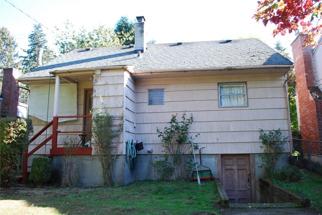 10455 56th Avenue S, Seattle, WA 98178