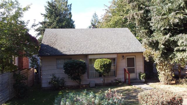 10455 56th Avenue S, Seattle, WA 98178
