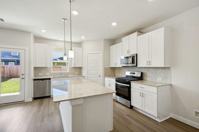 710 Sand Dollar Drive, Kemah, TX 77565