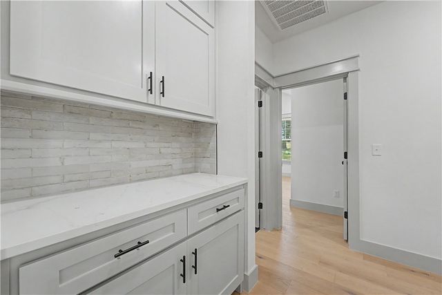 6607 SW Crabapple Street, Bentonville, AR 72713