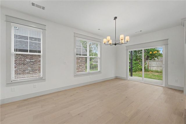 6607 SW Crabapple Street, Bentonville, AR 72713