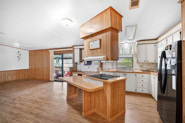 8200 ARCHIE STREET, Englewood, FL 34224