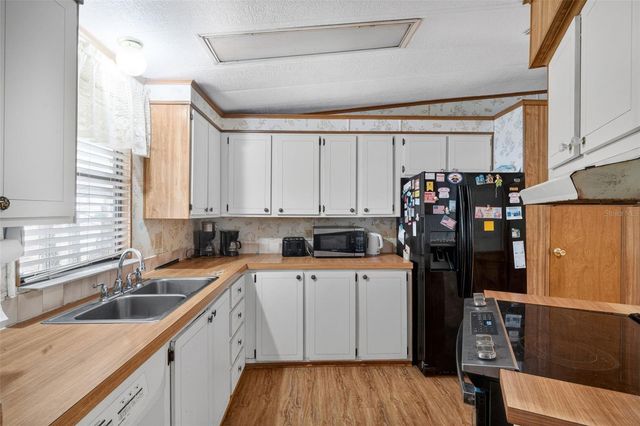 8200 ARCHIE STREET, Englewood, FL 34224