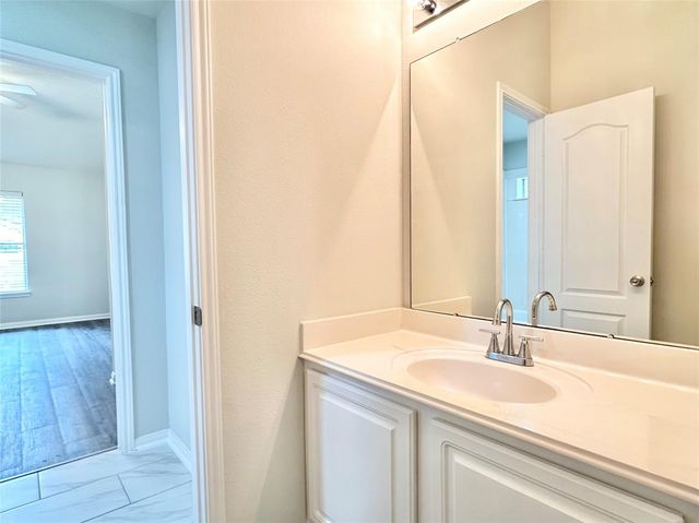 119 Mariner Cove Court, League City, TX 77573