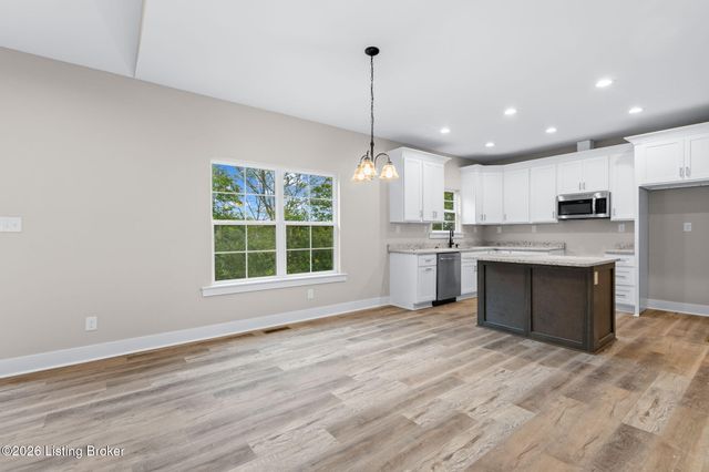 4410 Stone Wynde Dr, Louisville, KY 40272