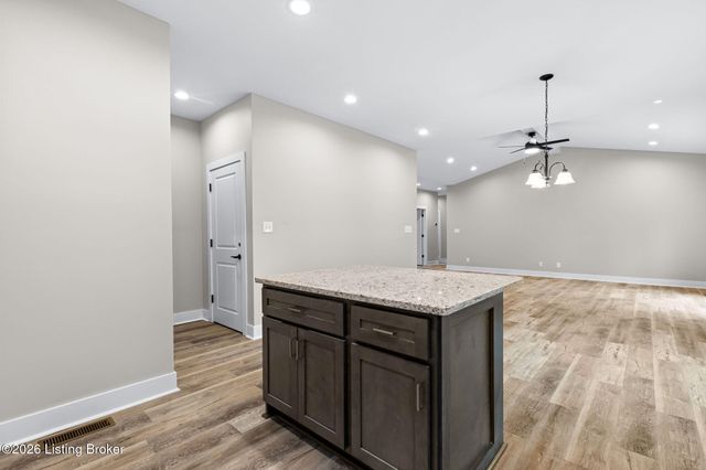4410 Stone Wynde Dr, Louisville, KY 40272