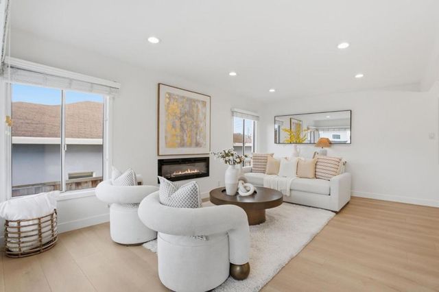 126 Rosewood Way, South San Francisco, CA 94080