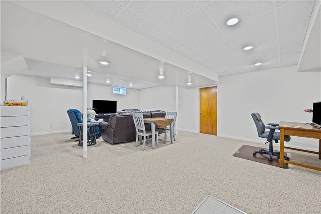 32 Framingham Lane, Pittsford, NY 14534