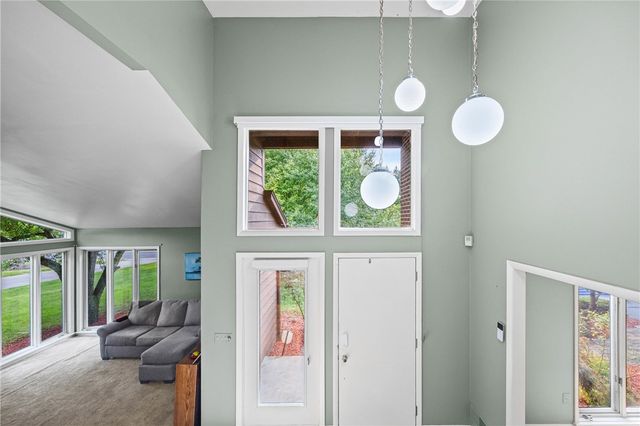 32 Framingham Lane, Pittsford, NY 14534