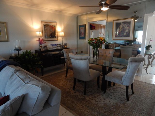 2829 NE 33rd Court 203, Fort Lauderdale, FL 33306