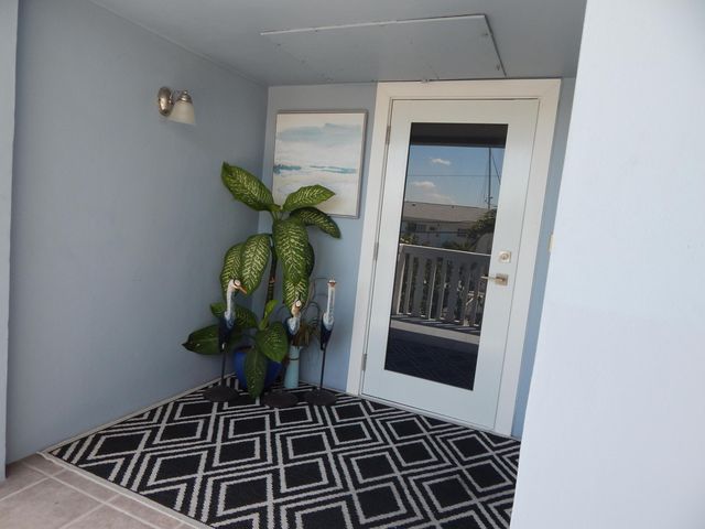 2829 NE 33rd Court 203, Fort Lauderdale, FL 33306