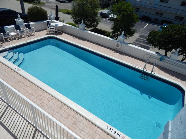 2829 NE 33rd Court 203, Fort Lauderdale, FL 33306