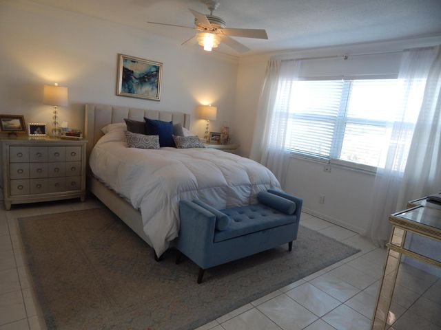 2829 NE 33rd Court 203, Fort Lauderdale, FL 33306