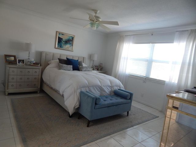 2829 NE 33rd Court 203, Fort Lauderdale, FL 33306