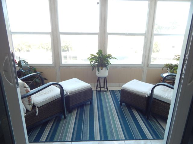 2829 NE 33rd Court 203, Fort Lauderdale, FL 33306