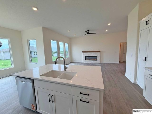7413 N 176th Avenue, Bennington, NE 68007