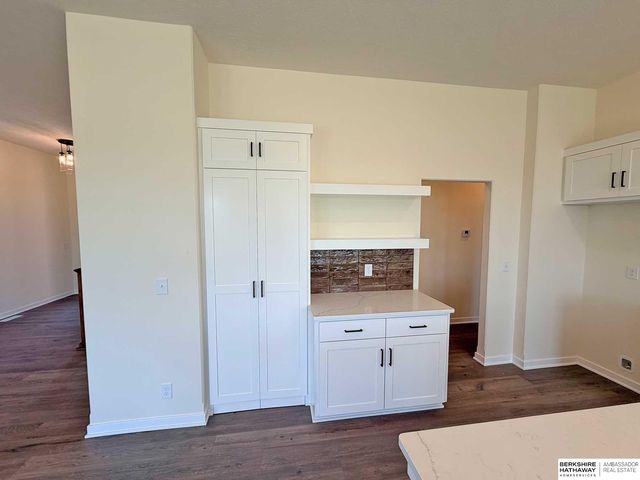 7413 N 176th Avenue, Bennington, NE 68007