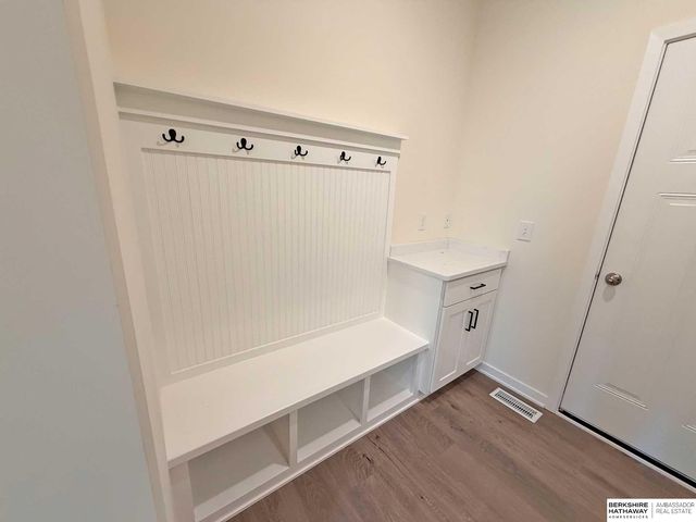 7413 N 176th Avenue, Bennington, NE 68007