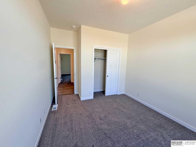 7413 N 176th Avenue, Bennington, NE 68007