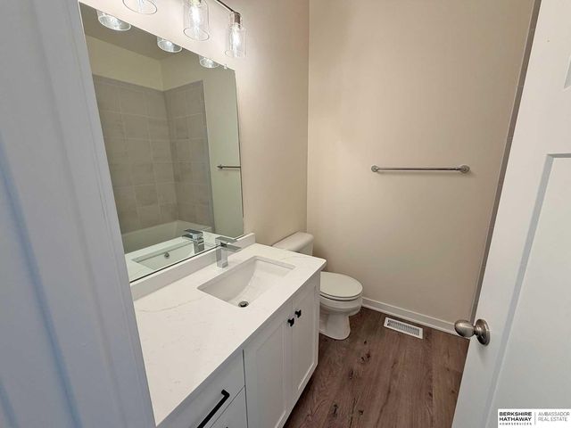 7413 N 176th Avenue, Bennington, NE 68007