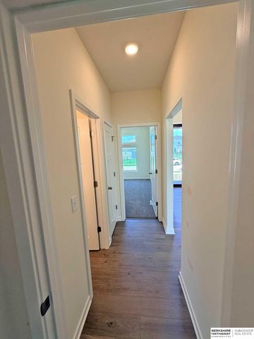 7413 N 176th Avenue, Bennington, NE 68007
