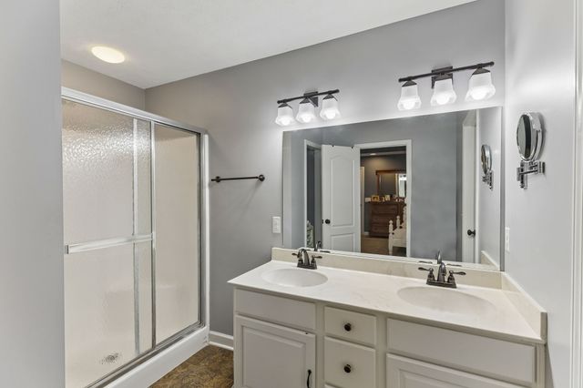 1361 Volunteer Ln, Lewisburg, TN 37091