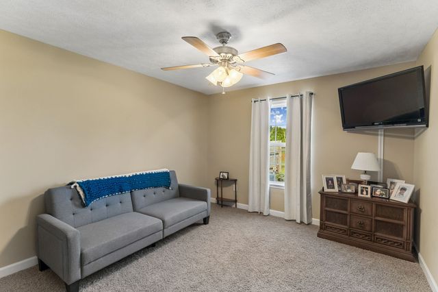 1361 Volunteer Ln, Lewisburg, TN 37091